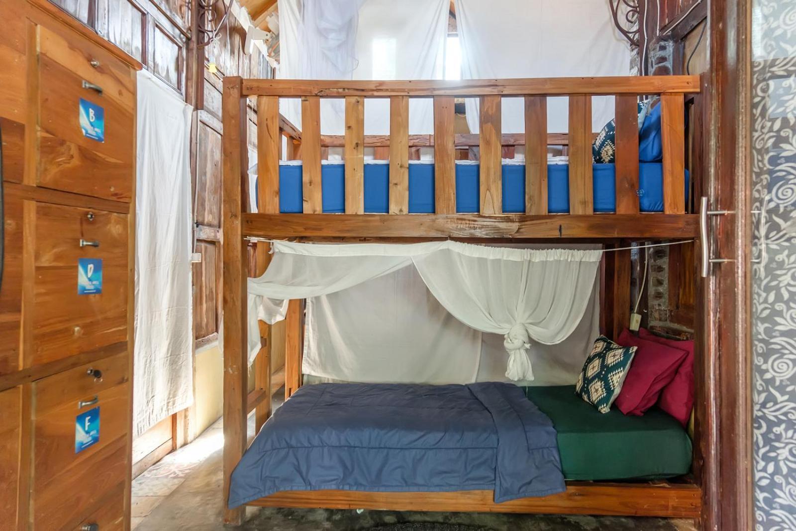 Twospaces Living At Wave And Chill House, Canggu Екстер'єр фото