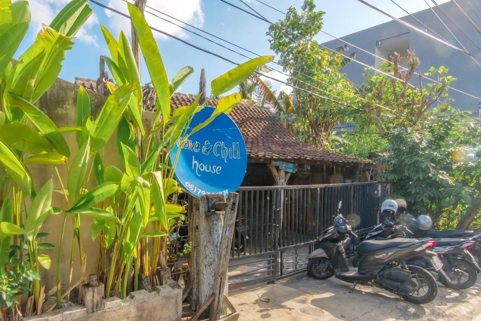 Twospaces Living At Wave And Chill House, Canggu Екстер'єр фото