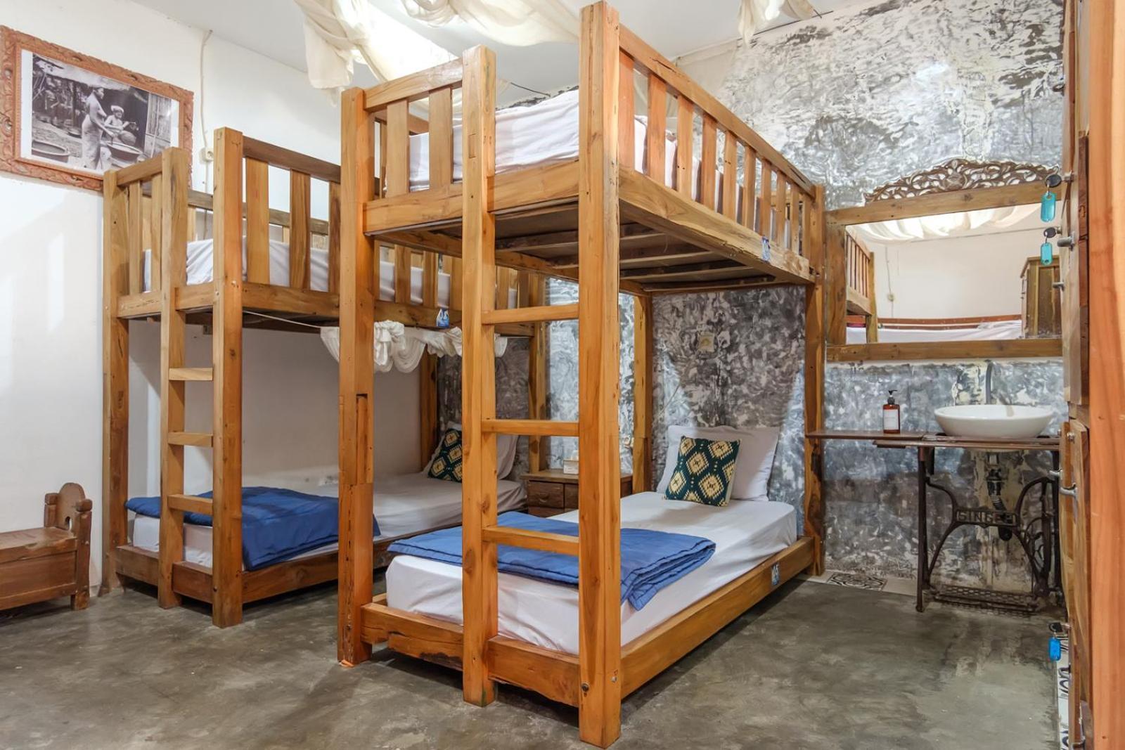 Twospaces Living At Wave And Chill House, Canggu Екстер'єр фото