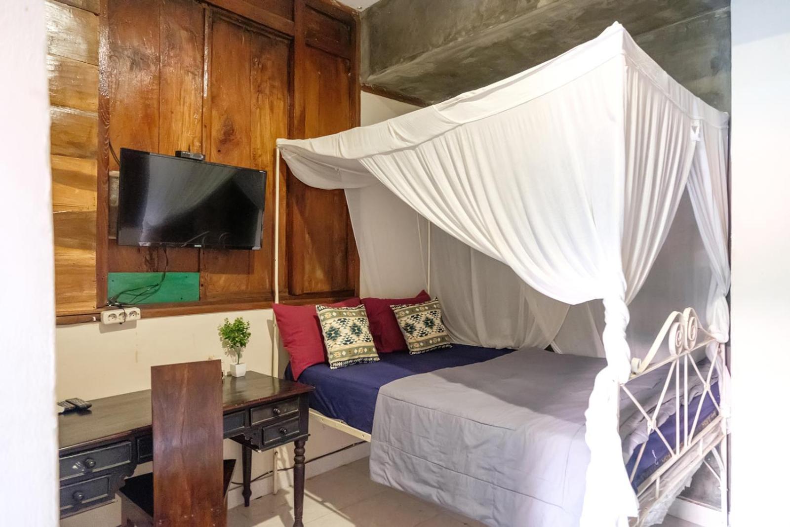 Twospaces Living At Wave And Chill House, Canggu Екстер'єр фото