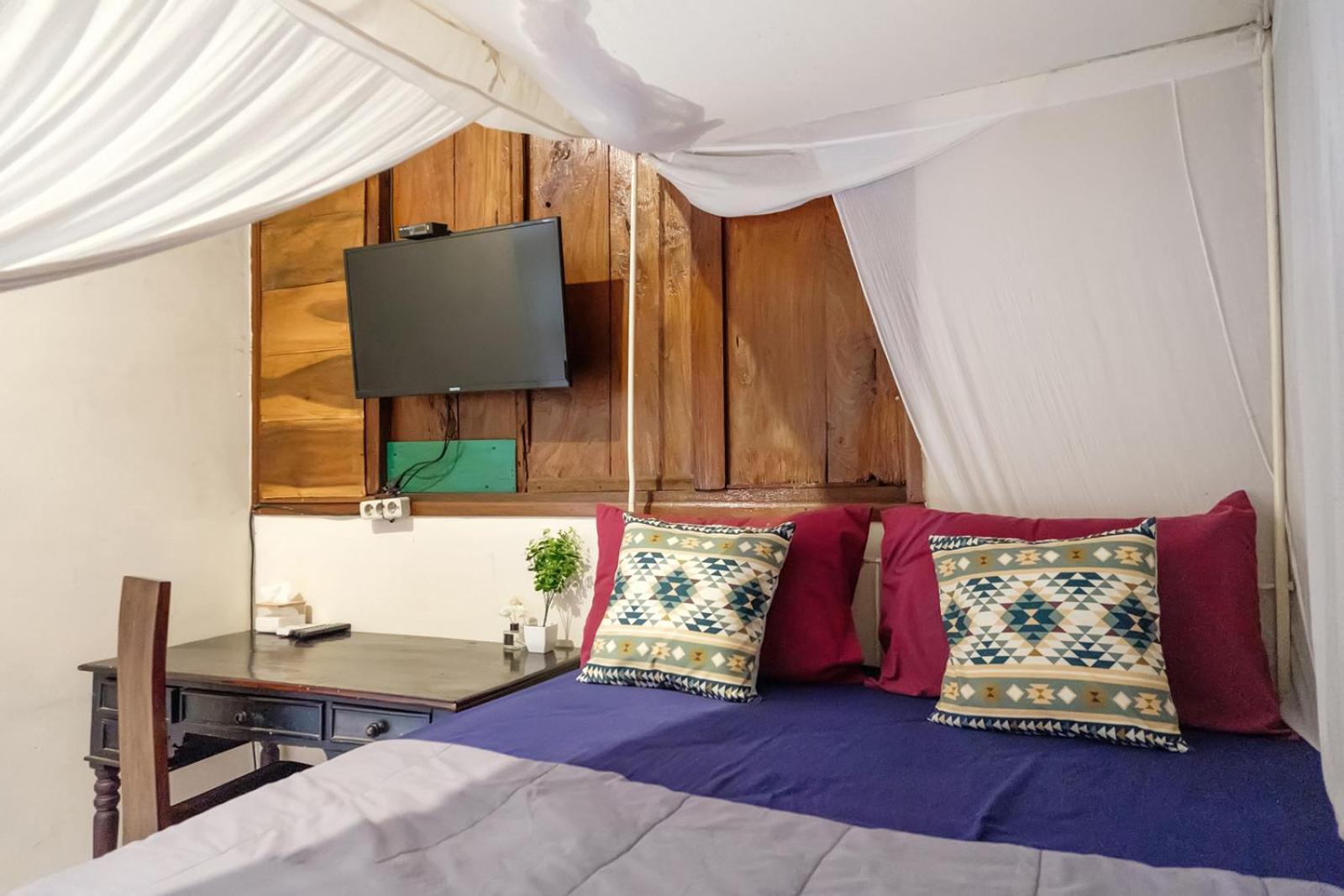 Twospaces Living At Wave And Chill House, Canggu Екстер'єр фото