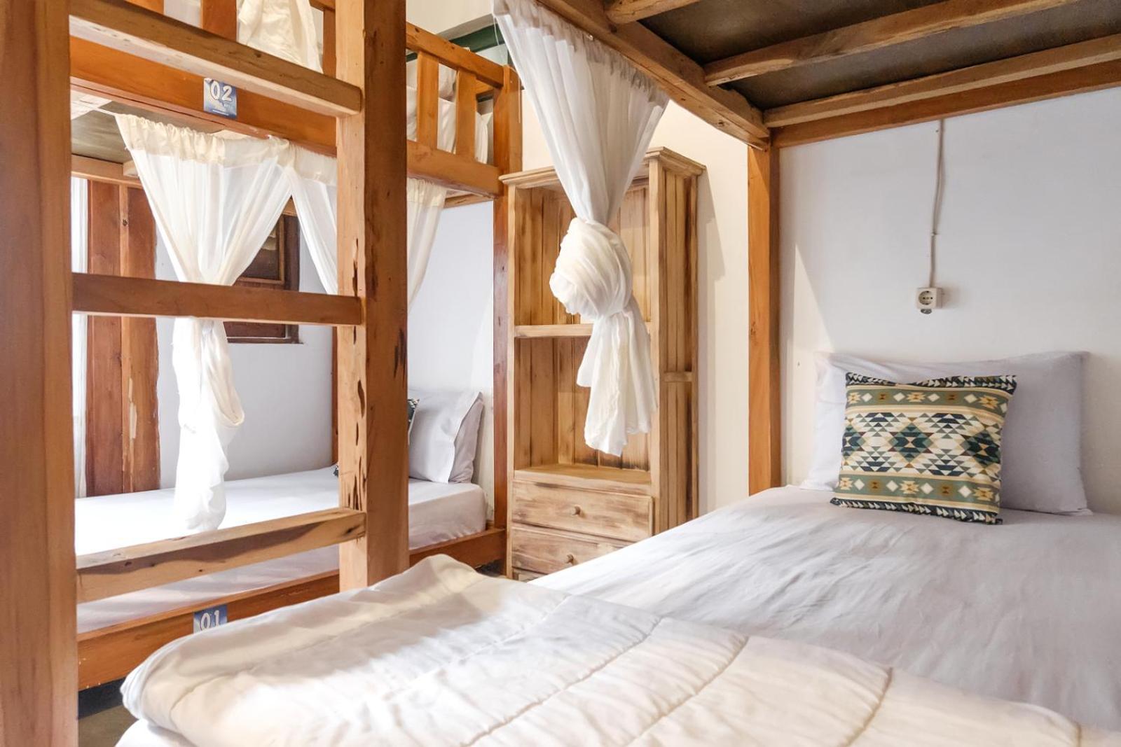Twospaces Living At Wave And Chill House, Canggu Екстер'єр фото