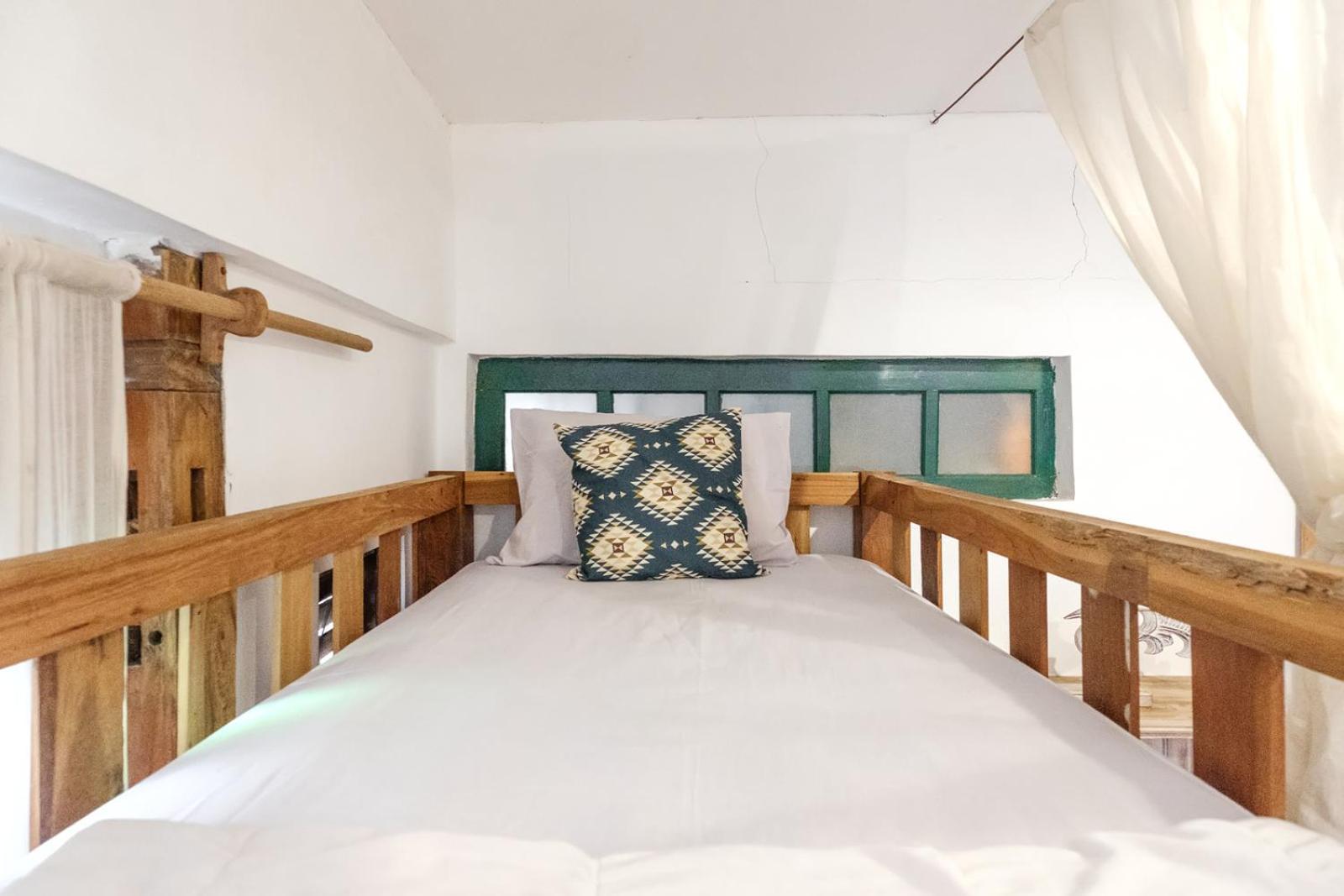 Twospaces Living At Wave And Chill House, Canggu Екстер'єр фото